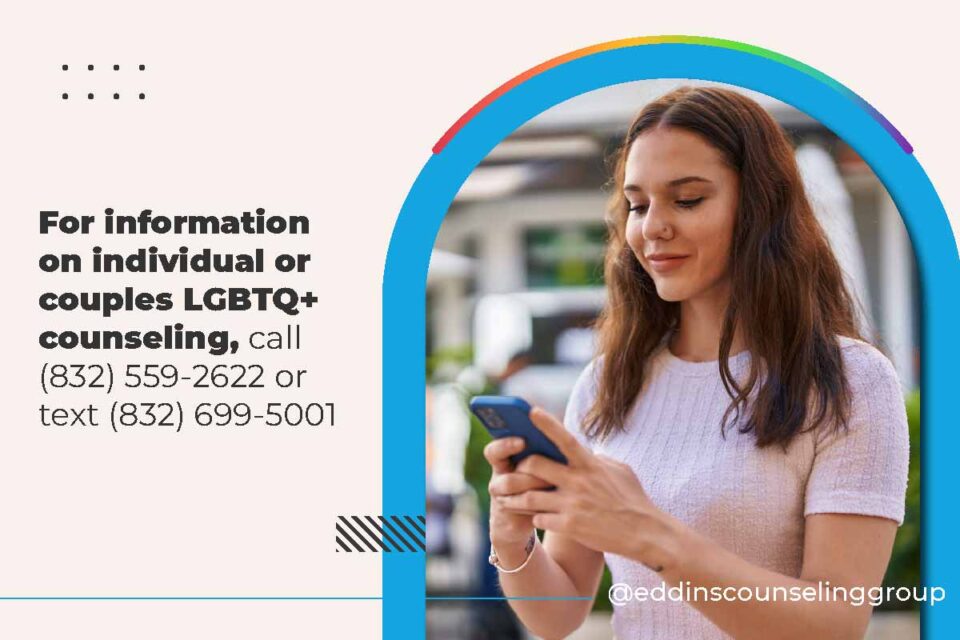 woman texting therapist for LGBTQ therapy