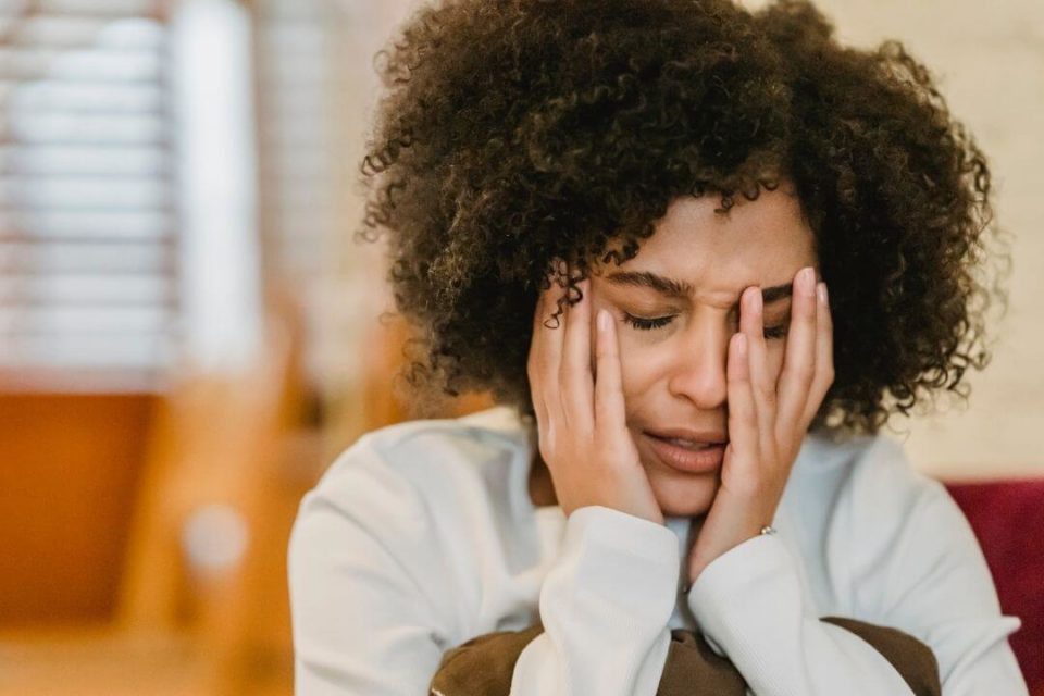  Do Negative Thoughts Get Stuck in Your Head? 5 Ways to Get Them Out