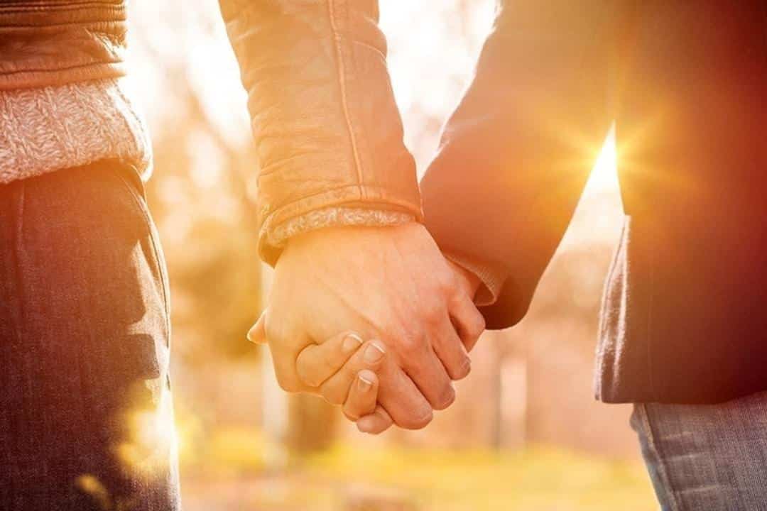 How to Fix Your Marriage 11 strategies couple holding hands