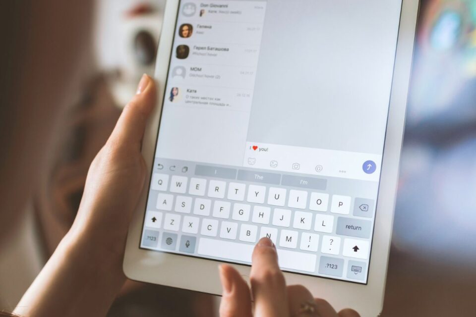 The positive impact of online connections